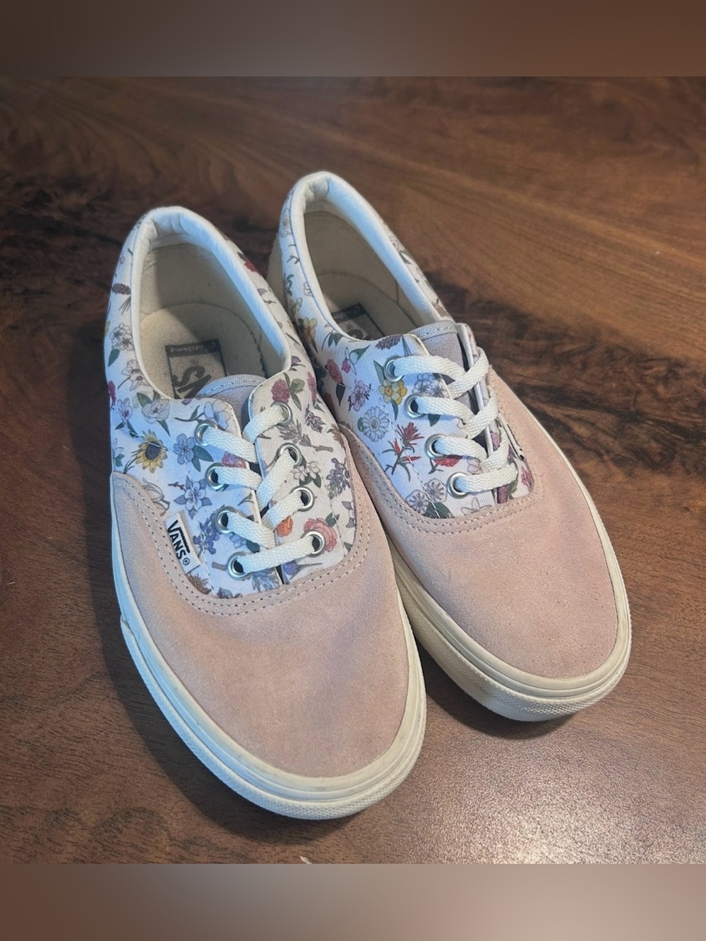 Vans Old Skool Suede Floral Shoe - Picture 2 of 5